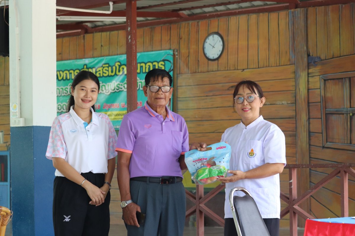 พิธีเปิดโครงการส่งเสริมโภชนาการและการใช้ยาสามัญประจำบ้านที่ปลอดภัย