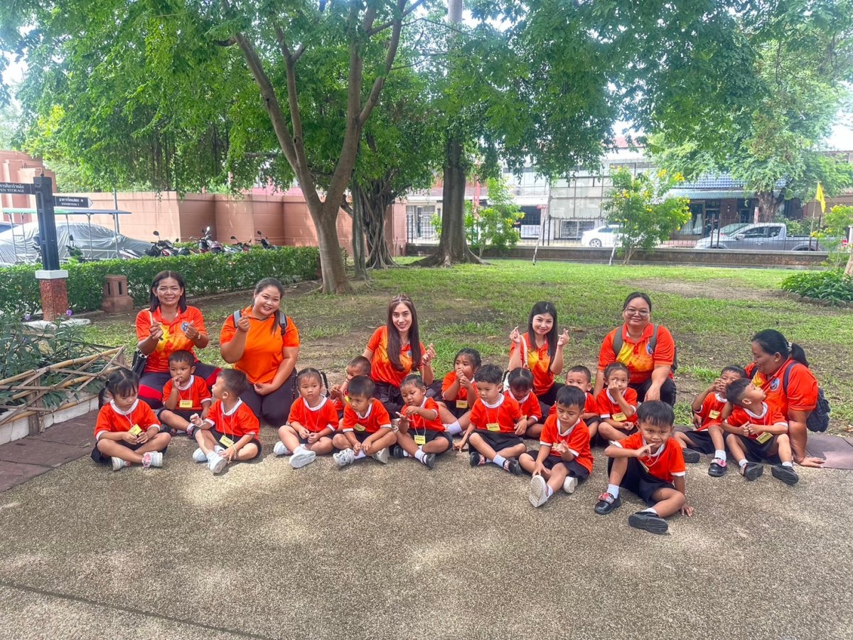 วันที่ 11 กันยายน 2567 นำโดย นางกาญจนา ยันตะพันธ์ หัวสถานศึกษาองค์การบริหารส่วนตำบลชีวาน พร้อมด้วยคณะครู พนักงาน จัดโครงการสนับสนุนค่าใช้จ่ายในการบริหารการศึกษา  กิจกรรมพัฒนาผู้เรียน แหล่งเรียนรู้นอกสถานที่ ณ พิพิธภัณฑ์สถานแห่งชาติพิมาย อำเภอพิมาย จังหวัดนครราชสีมา