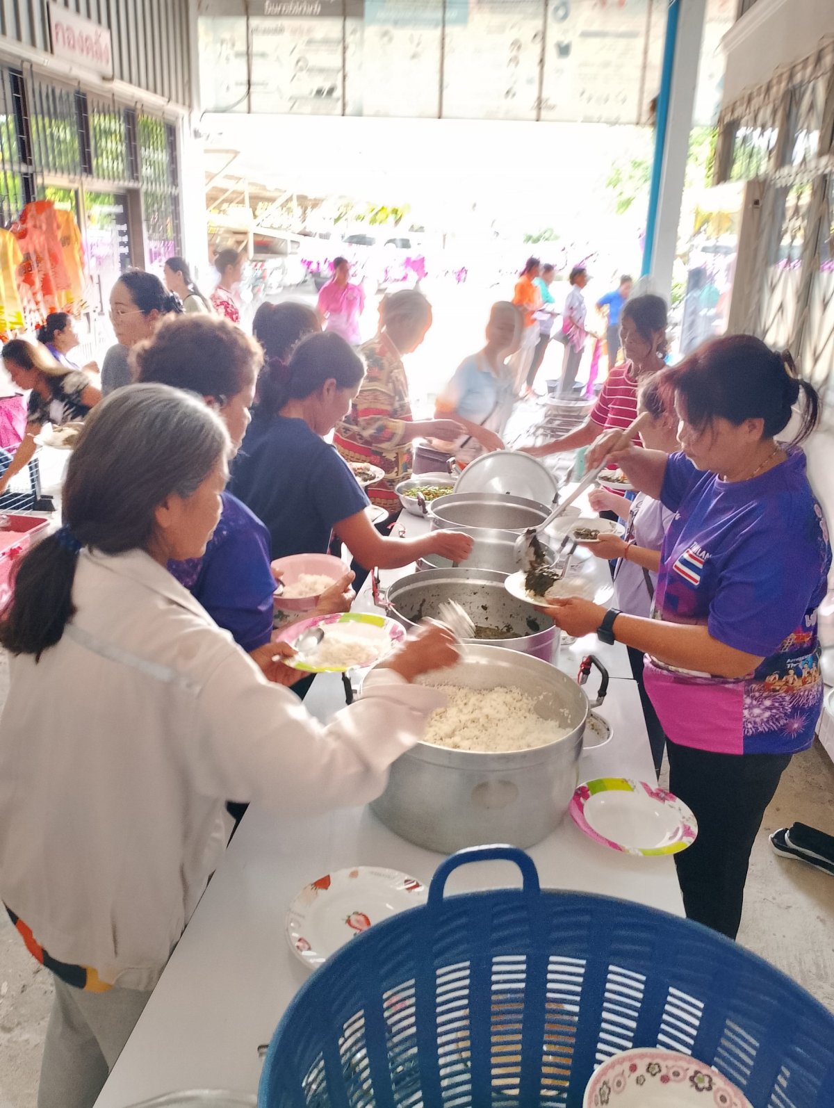 โครงการฝึกอบรมส่งเสริมอาชีพสตรี หลักสูตรผ้ามัดย้อม