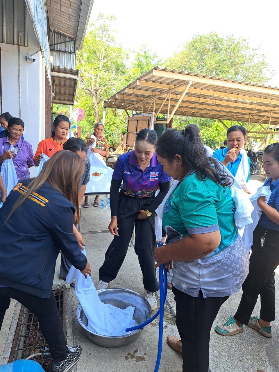 โครงการฝึกอบรมส่งเสริมอาชีพสตรี หลักสูตรผ้ามัดย้อม