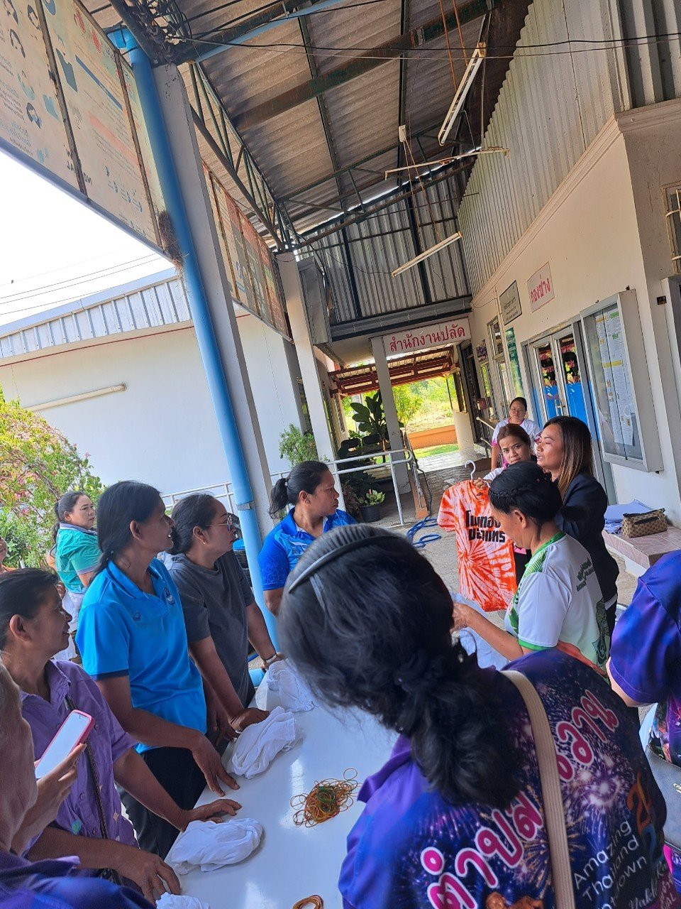 โครงการฝึกอบรมส่งเสริมอาชีพสตรี หลักสูตรผ้ามัดย้อม