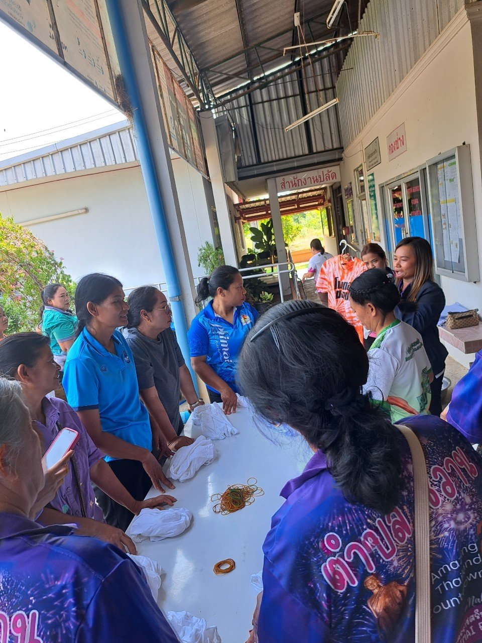 โครงการฝึกอบรมส่งเสริมอาชีพสตรี หลักสูตรผ้ามัดย้อม