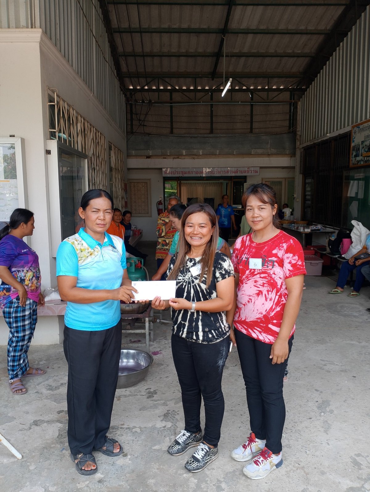 โครงการฝึกอบรมส่งเสริมอาชีพสตรี หลักสูตรผ้ามัดย้อม