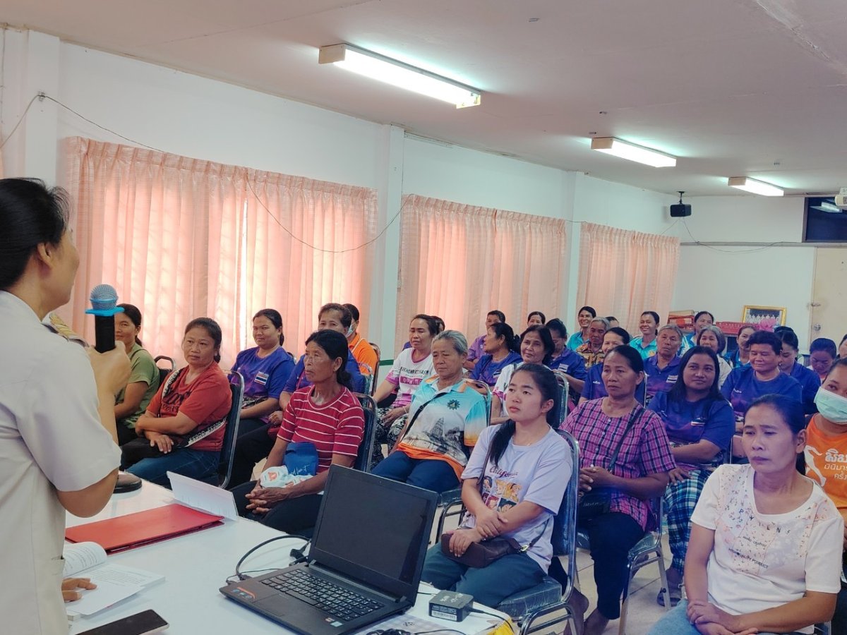 โครงการฝึกอบรมส่งเสริมอาชีพสตรี หลักสูตรผ้ามัดย้อม