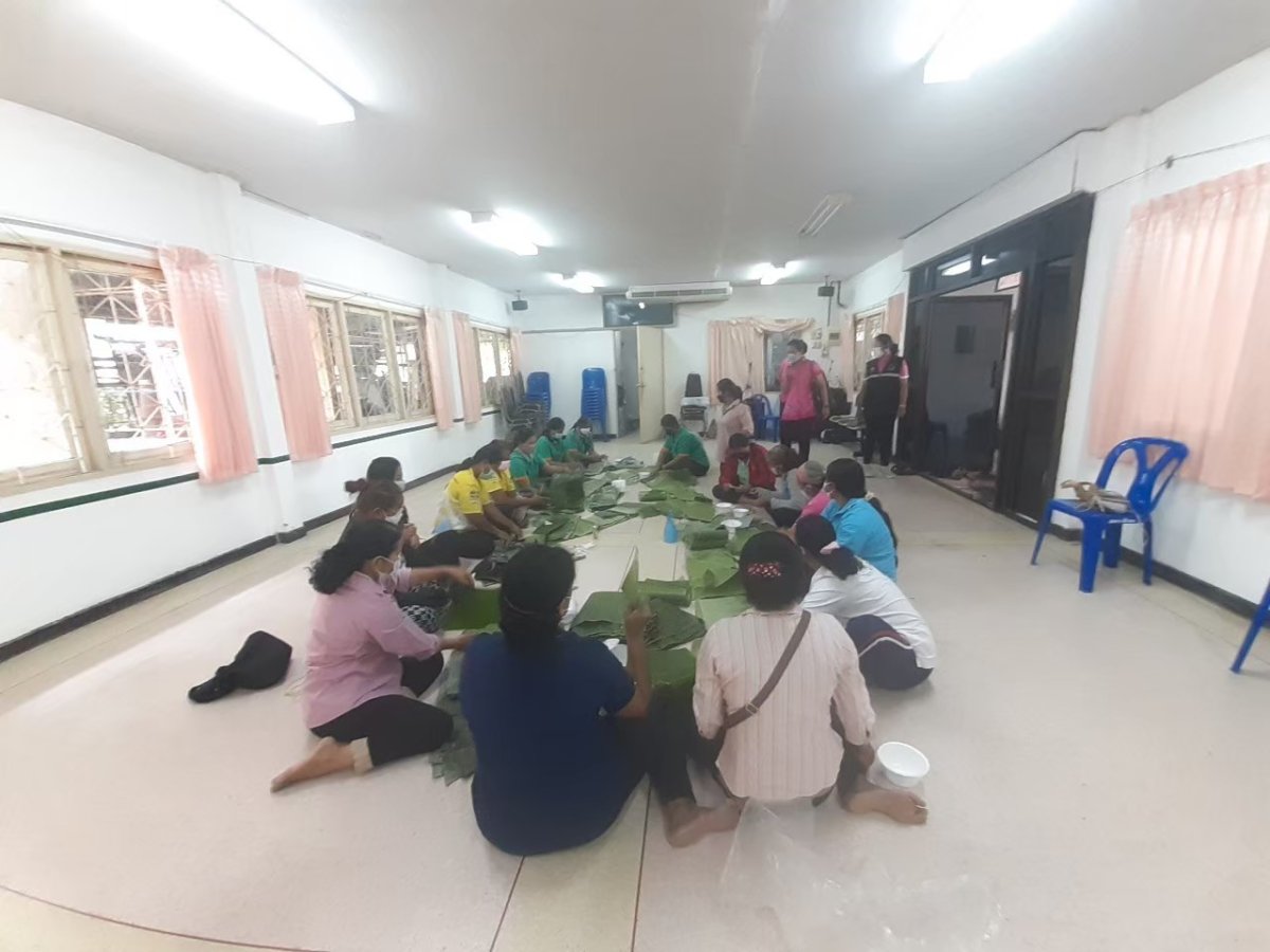 โครงการส่งเสริมอาชีพ หลักสูตร การทำบายศรี