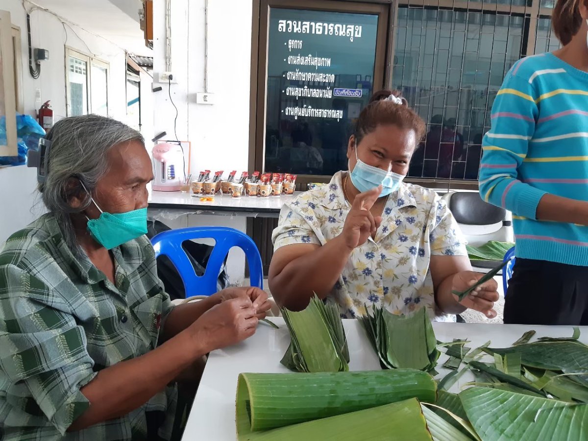 โครงการส่งเสริมอาชีพ หลักสูตร การทำบายศรี