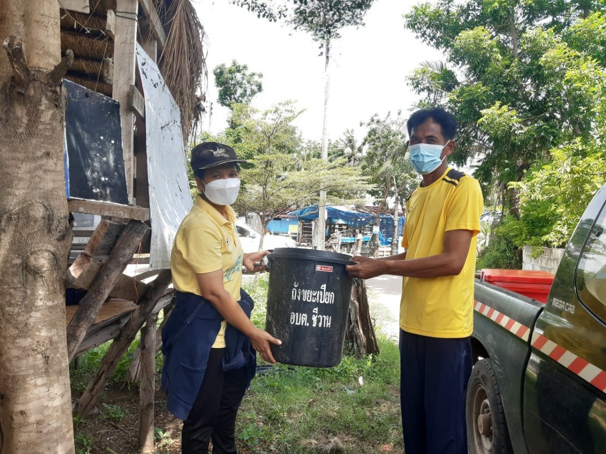 โครงการการบริหารจัดการขยะ กิจกรรมการคัดแยกขยะเปียกในครัวเรือน ผู้นำทำก่อน