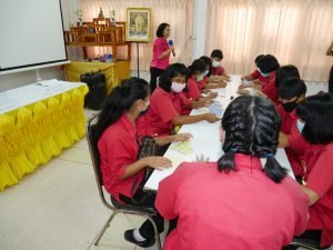 โครงการจัดทำหน้ากากอนามัยเพื่อการป้องกันโรคติดต่อทางเดินหายใจ ประจำปี 2563