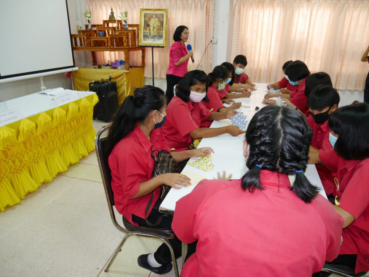 โครงการจัดทำหน้ากากอนามัยเพื่อการป้องกันโรคติดต่อทางเดินหายใจ ประจำปี 2563